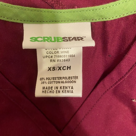 lot of scrub tops - Picture 7 of 8
